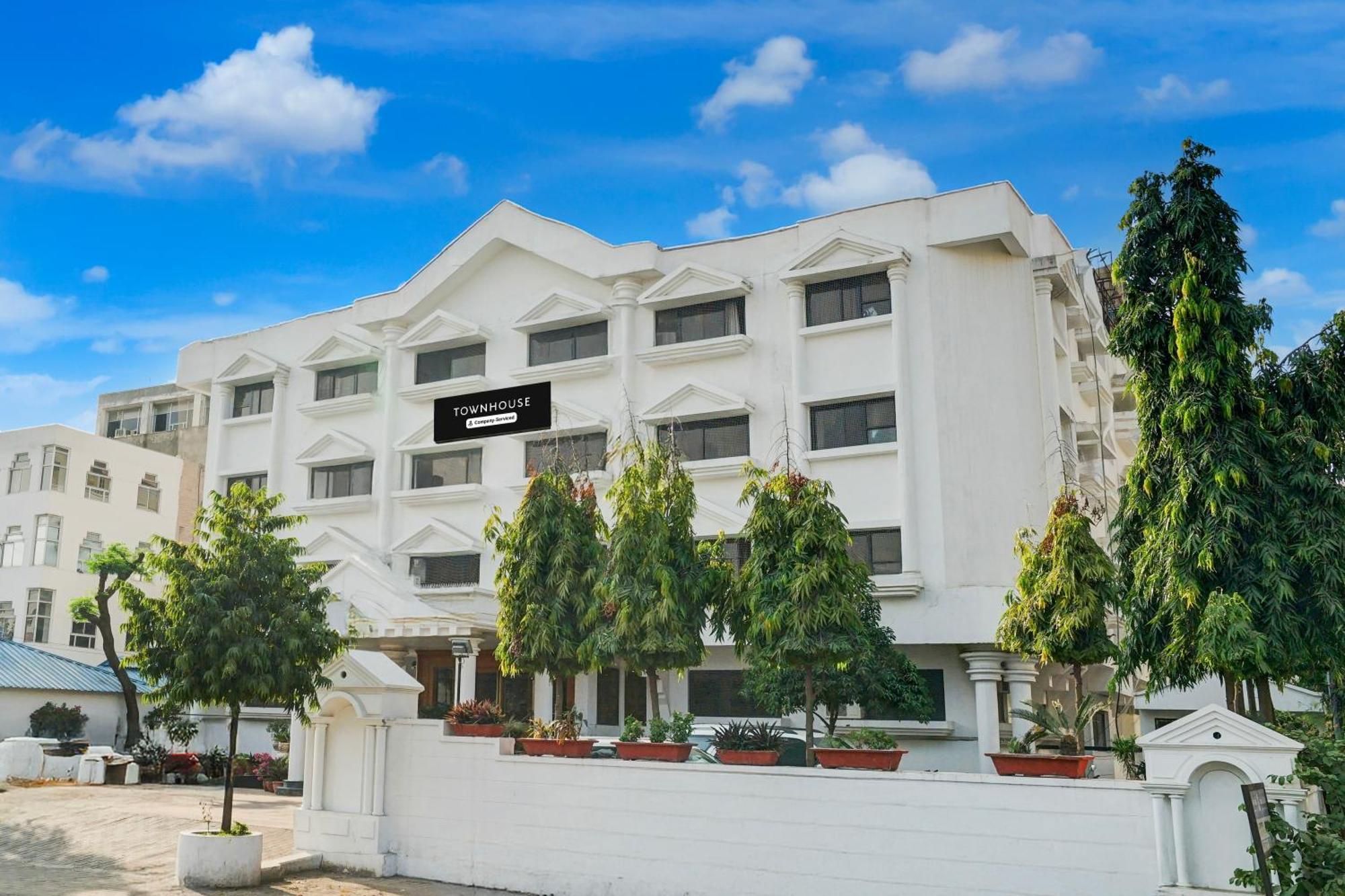 Super Townhouse Subhash Nagar Formerly Royal Palazzo ชัยปุระ ภายนอก รูปภาพ